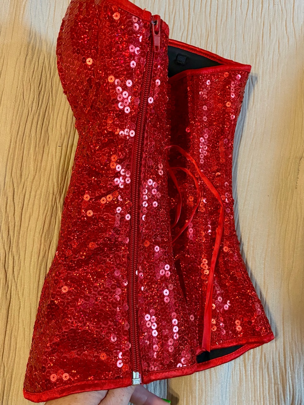Rubie’s DC Wonder Woman Deluxe Red Sequin Corset S/M - Picture 3 of 9